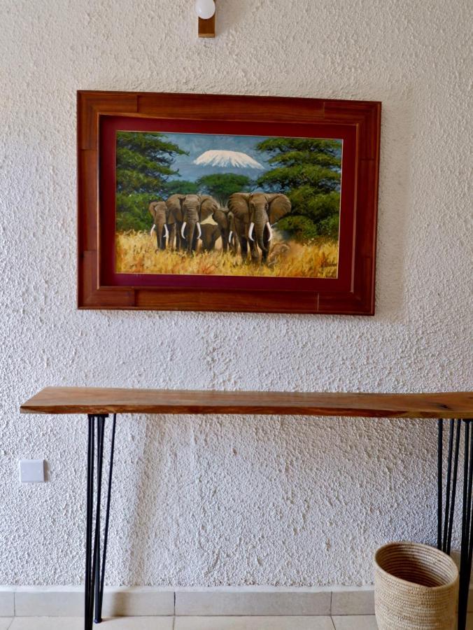 Lost In Africa Arusha Bagian luar foto